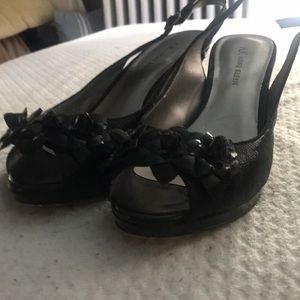 Anne Klein black pump
